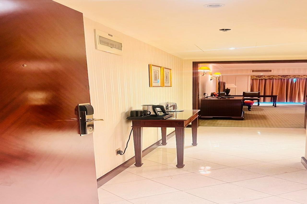 The Bristol By Royal Orchid Management Готель Дубай
