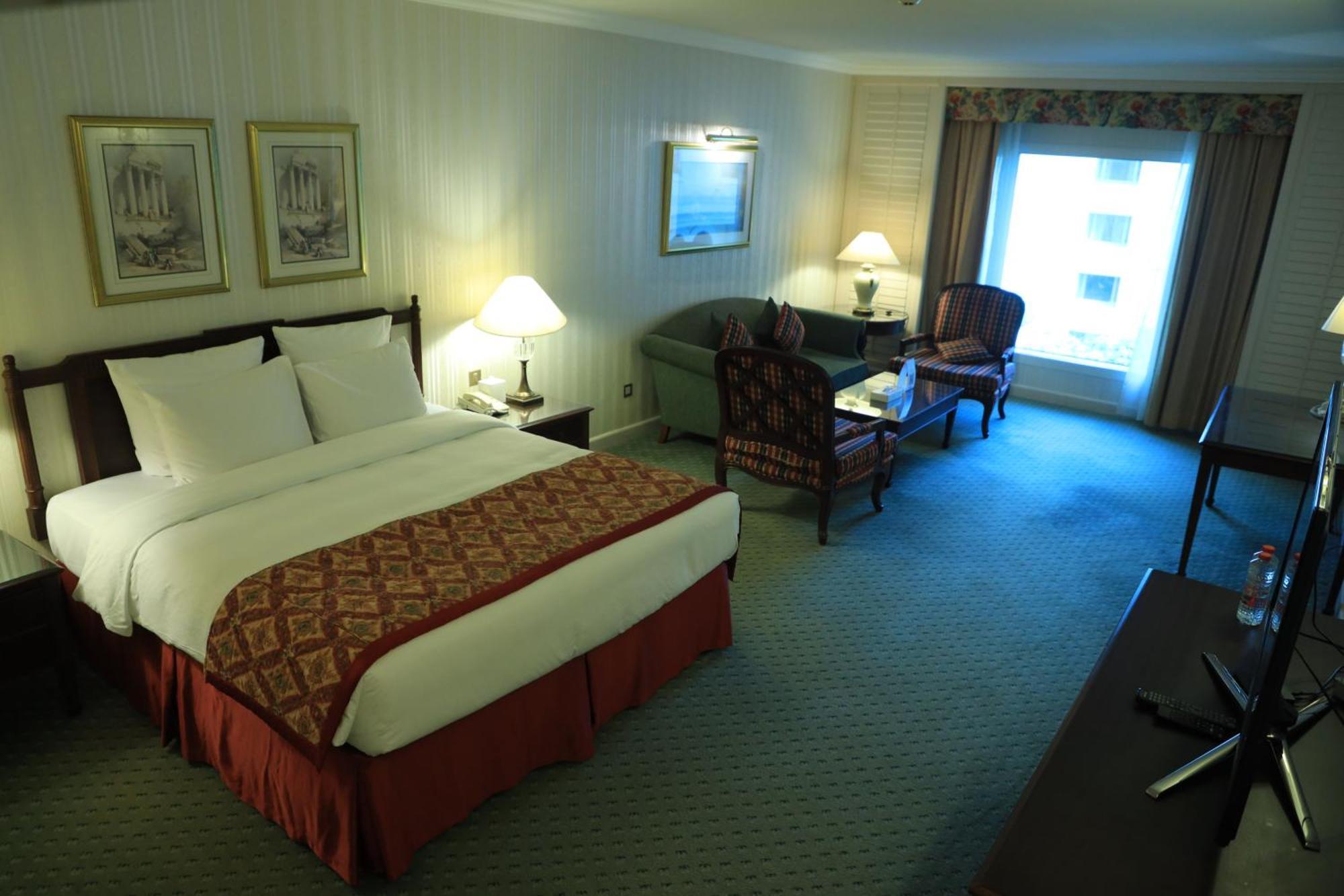 Hotel The Bristol By Royal Orchid Management 4*